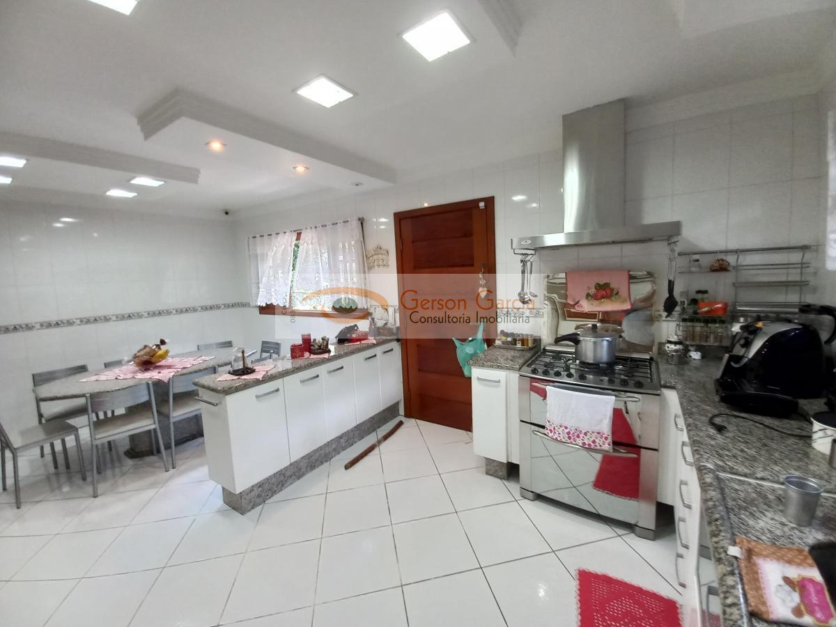 Casa, 3 quartos, 370 m² - Foto 33