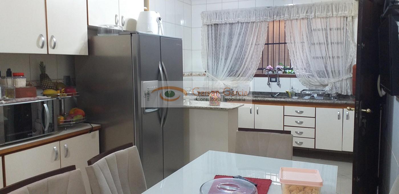 Sobrado, 3 quartos, 220 m² - Foto 3