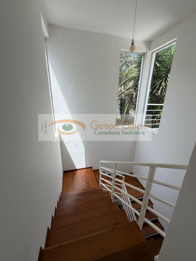 Casa à venda com 4 quartos, 2 suítes, 3 vagas e 360m² no RESIDENCIAL CANTAREIRA, Mairiporã (SP) — foto 23 de 30