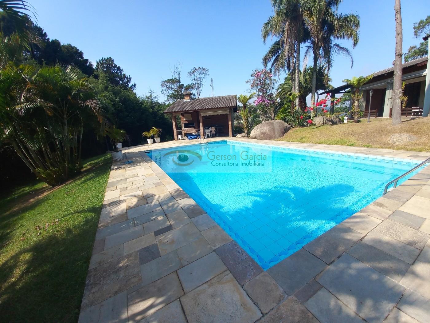 Casa para alugar com 4 quartos, 4 suítes, 3 vagas e 450m² no ALPES DA CANTAREIRA, Mairiporã (SP) — foto 3 de 30