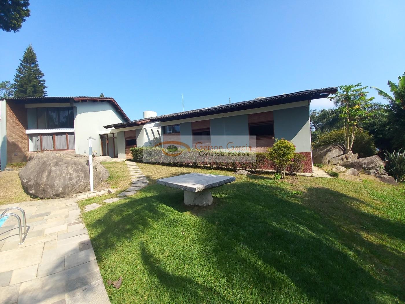 Casa para alugar com 4 quartos, 4 suítes, 3 vagas e 450m² no ALPES DA CANTAREIRA, Mairiporã (SP) — foto 4 de 30